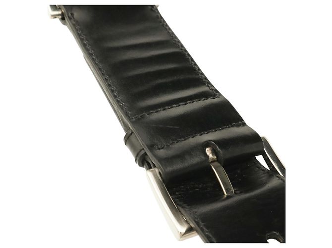 PRADA Triangle Tasche - Gürteltasche aus Nylon und Leder Schwarz - Ansicht 6