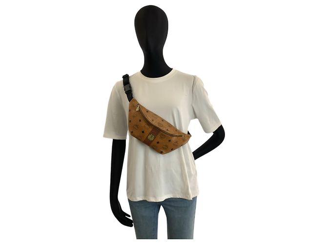 Bolso bandolera MCM Visetos Brown Castaño - vista 6