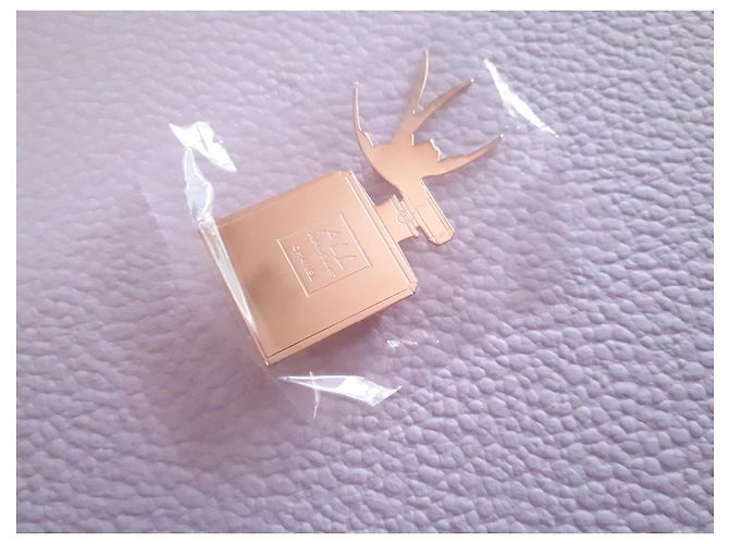 Broche Chanel 'All About Coco' frasco de perfume Dourado - vista 2