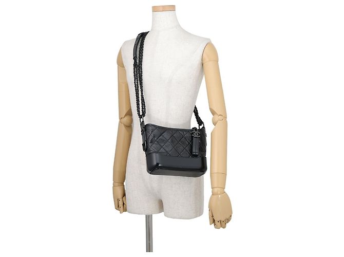 Bolso Hobo Chanel Gabrielle Small Negro - vista 5