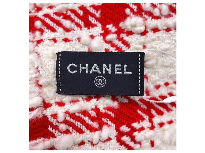 Chanel Red and White Wool Stole - view 5