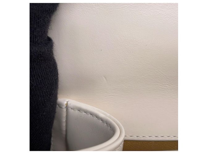 Borsa a tracolla con catena Chanel Matelassé Bianco - vista 10