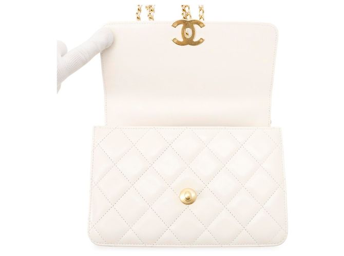 Borsa a tracolla con catena Chanel Matelassé Bianco - vista 6