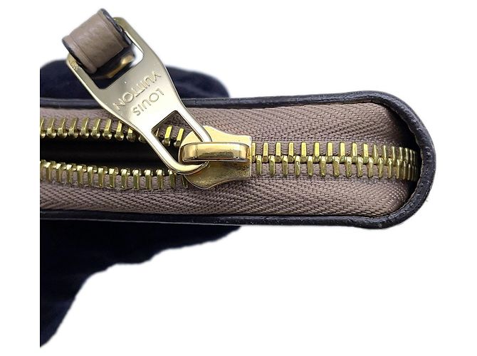 Louis Vuitton Monogram Empreinte Zippy Wallet Multiple colors Grey - view 8