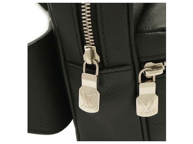 Riñonera Louis Vuitton Taiga Negro - vista 7