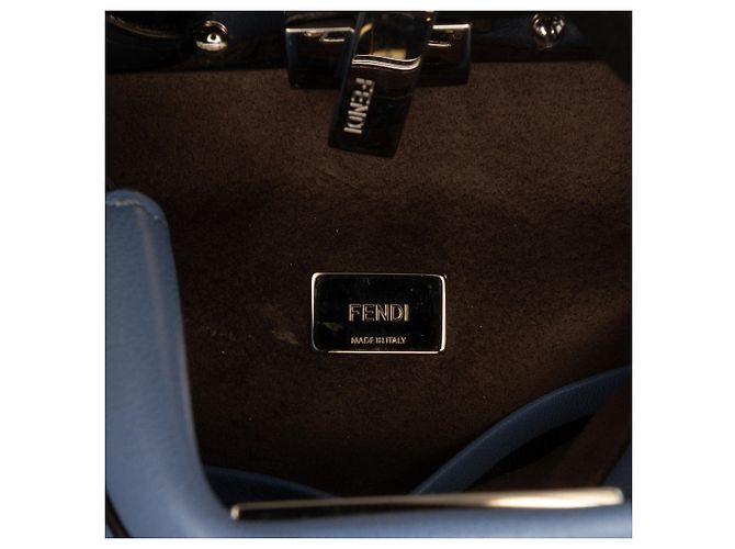 Borsa Satchel Fendi Peekaboo Iconic in Micro Nappa Blu Blu chiaro - vista 6