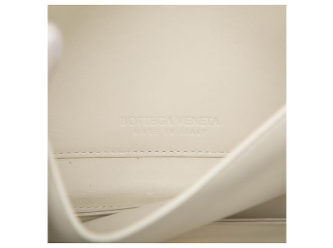 Bottega Veneta Borsa a catena a busta Mount in pelle bianca Small Bianco - vista 5