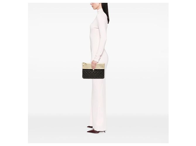 Clutch Chanel Pearl O Case in lambskin matelassé nero e vitello metallizzato, dimensione Medium - vista 6