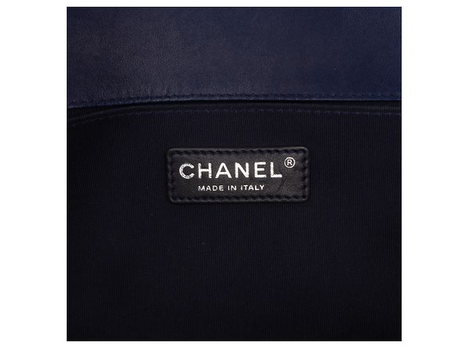 Chanel Blue Old Medium Quilted Lambskin Boy Flap Blu navy - vista 5