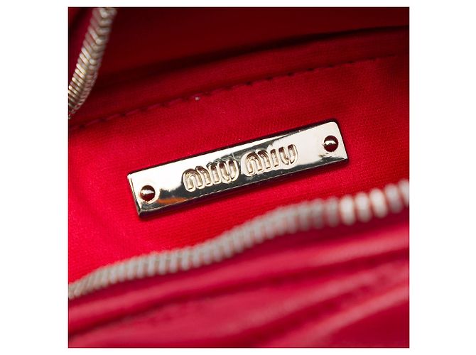 Miu Miu Rote Matelassé Nappa Runde Crossbody Tasche - Ansicht 5