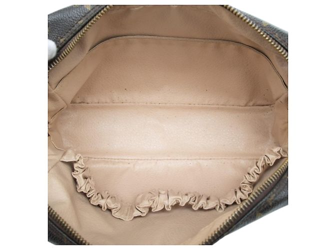 Louis Vuitton Brown Monogram Trousse Toilette 23 Castaño - vista 4