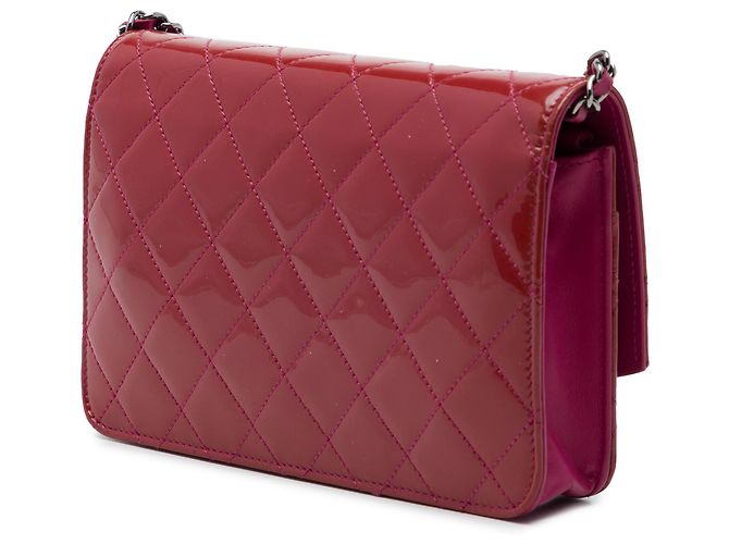 Wallet On Chain Chanel Portafoglio con catena Brilliant in pelle verniciata matelassé rosa CC - vista 2