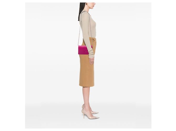 Cartera con cadena Soho Gucci en piel de becerro granulada rosa - vista 6