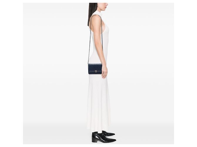 Chanel Blue Quilted Lambskin Boy Wallet On Chain Blu navy - vista 6