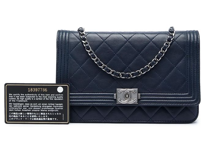 Chanel Blue Quilted Lambskin Boy Wallet On Chain Blu navy - vista 7