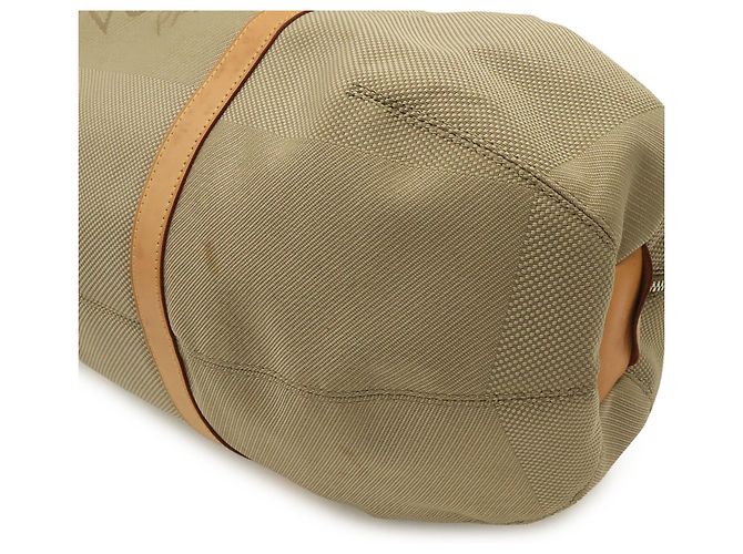 Bolsa Boston Louis Vuitton Damier Geant Atacan - vista 4