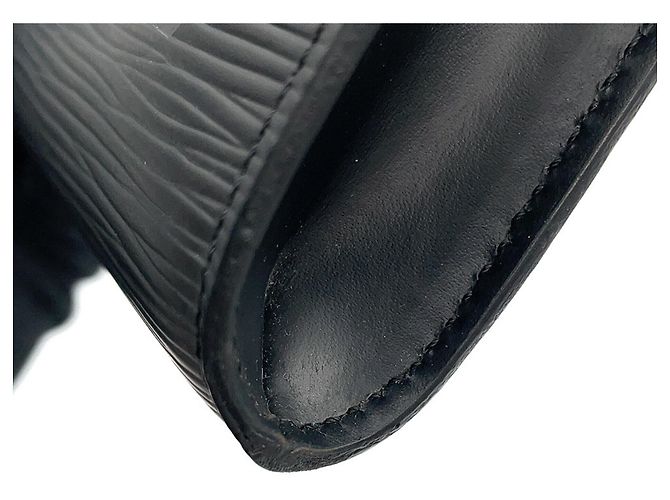 Louis Vuitton Epi Pochette Accessoires Nero - vista 7