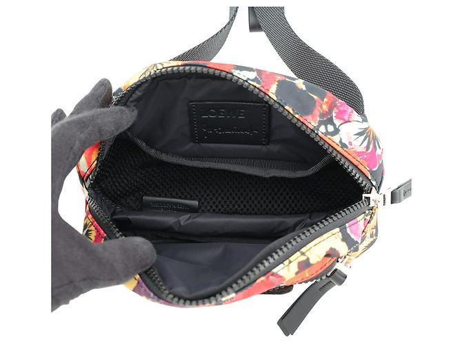 Loewe Pansy kleine runde Gürteltasche Schwarz Mehrfarben - Ansicht 6