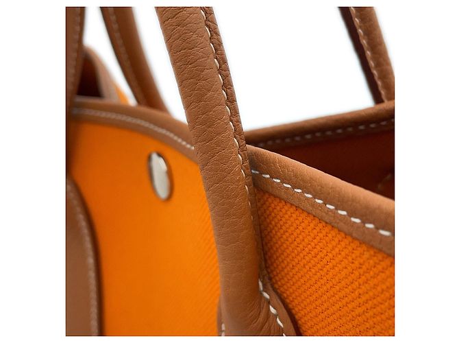 Hermès Saco Tote Hermes Garden TPM Dourado - vista 11