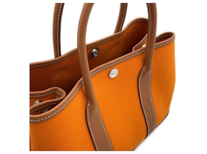 Hermès Saco Tote Hermes Garden TPM Dourado - vista 6