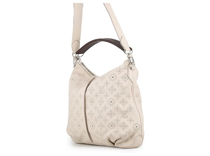 Bolso Louis Vuitton Monogram Mahina Selene PM Crudo - vista 2