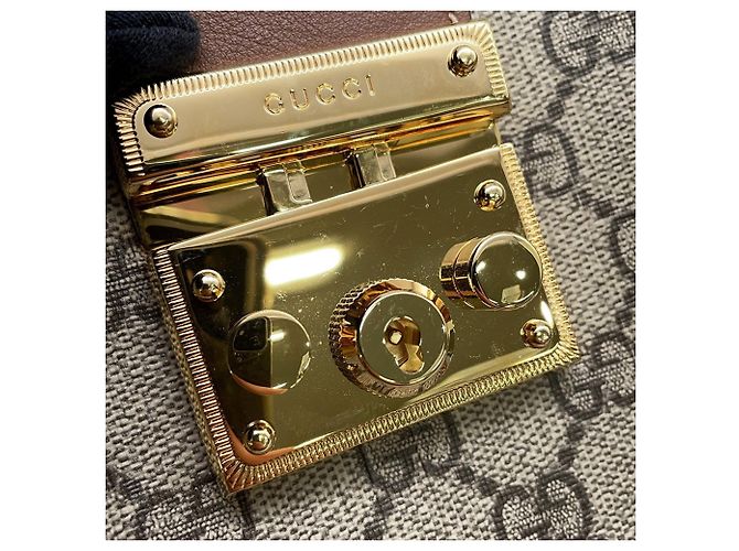 Padlock Borsa a tracolla Gucci GG Supreme con lucchetto Marrone Beige - vista 8