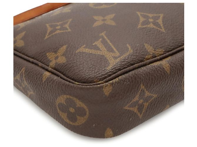 Louis Vuitton Monogram Pochette Accessoires Castaño Monograma - vista 4