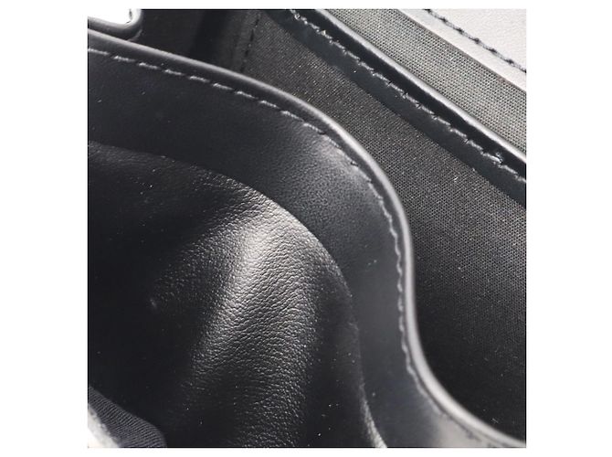 Borsa a tracolla e clutch Louis Vuitton Epi Honfleur in Nero - vista 10