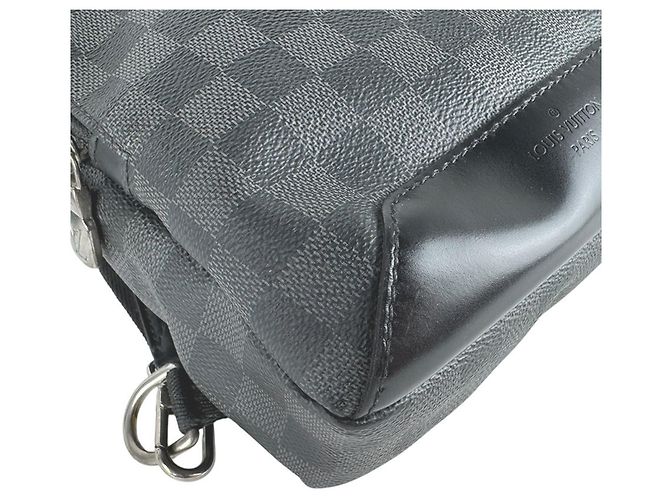 Sac Avenue Sling Louis Vuitton Damier Graphite Noir - vue 8