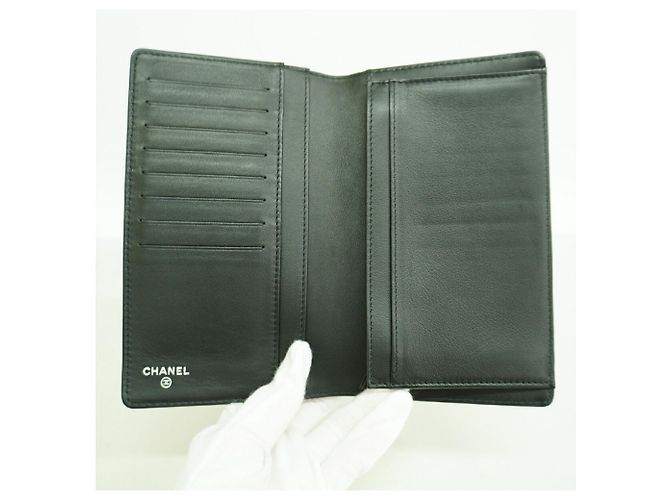 Cartera larga Chanel de piel de becerro granulada negra Negro - vista 3