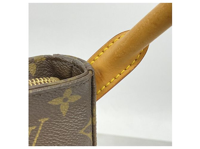 Bolso de hombro Louis Vuitton Monogram Looping MM Castaño - vista 7