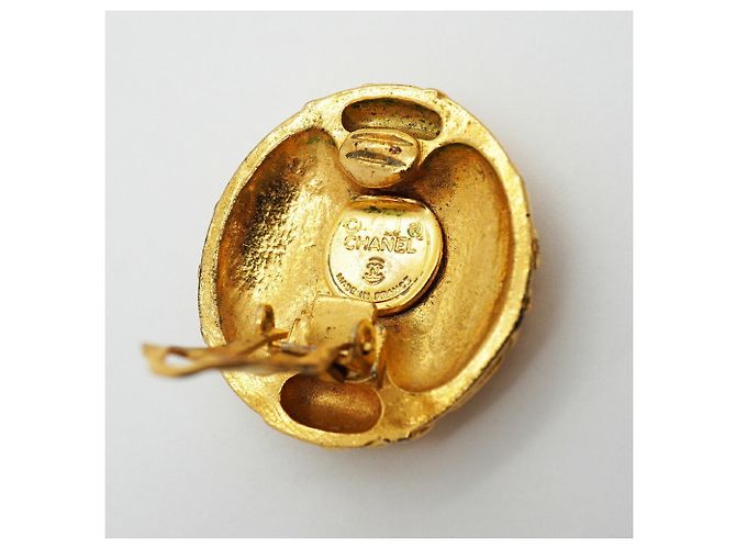 Chanel Gold Plated Clip Earrings Golden - view 4