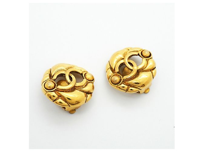 Pendientes de clip Chanel chapados en oro Dorado - vista 2