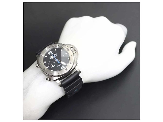 Orologio da uomo Panerai Luminor 1950 Submersible 3 Days Titanio - vista 5