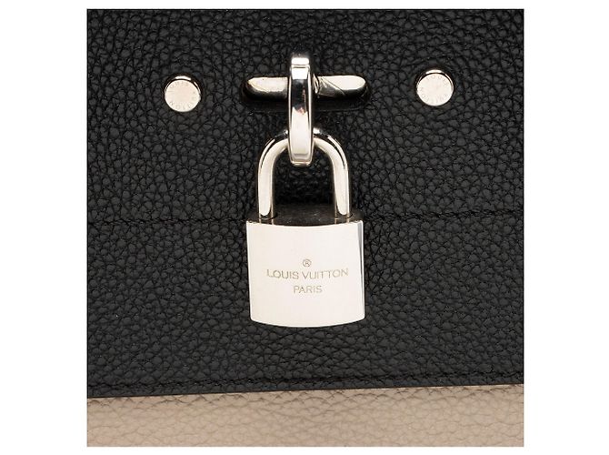 Sac Tote Louis Vuitton City Steamer MM en cuir de veau Marron Beige - vue 10