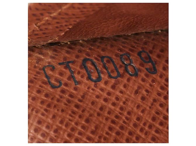 Louis Vuitton Porte Cartes Vertical Pass Case Castaño - vista 8