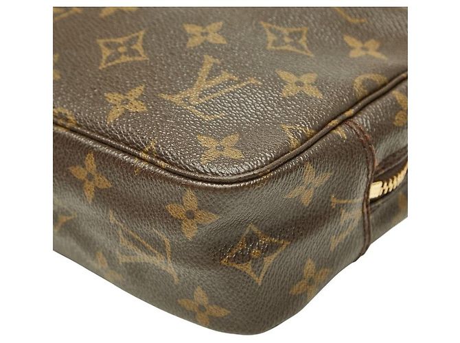 Louis Vuitton Trousse Toilette 23 Pouch Marrone - vista 4