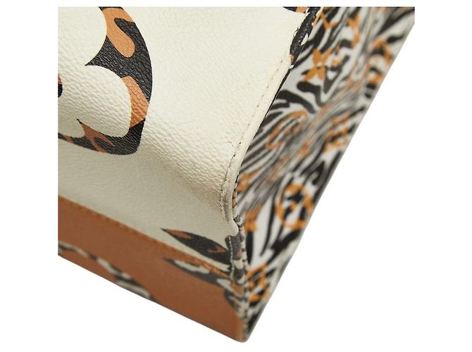 Louis Vuitton OnTheGo GM Monogram Jungle Tote Braun Beige - Ansicht 4