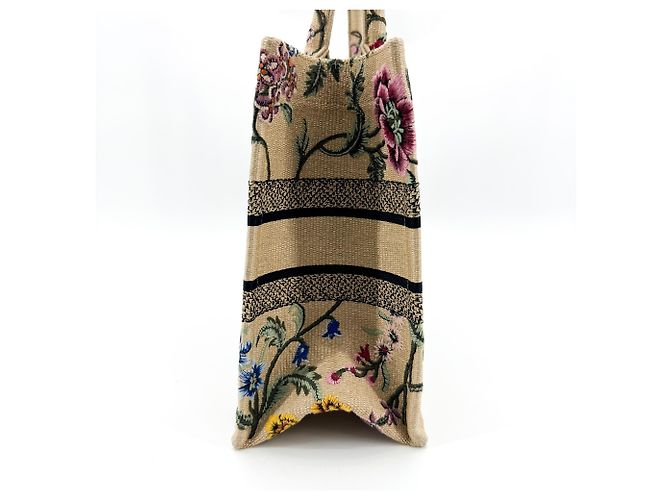 Christian Dior Book Embroidered Canvas Medium Beige - vista 4