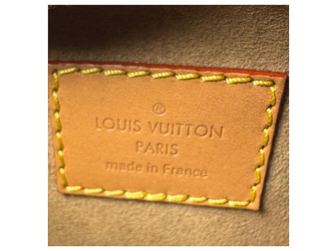 Bolsa de Ombro Louis Vuitton Monogram Marrom Monograma - vista 13