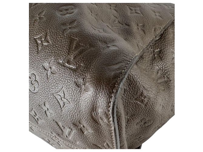 mala Louis Vuitton Monogram Empreinte Lumineuse PM Marrom - vista 8