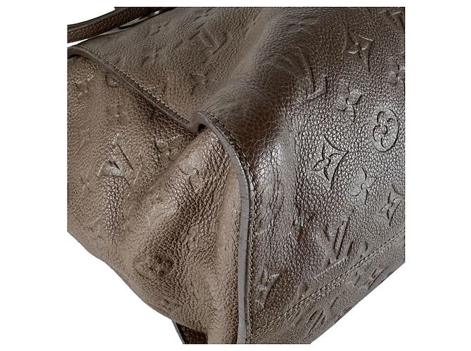 mala Louis Vuitton Monogram Empreinte Lumineuse PM Marrom - vista 9