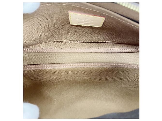 Sac à main Louis Vuitton Monogram Multipochette Accessoires Rose - vue 4