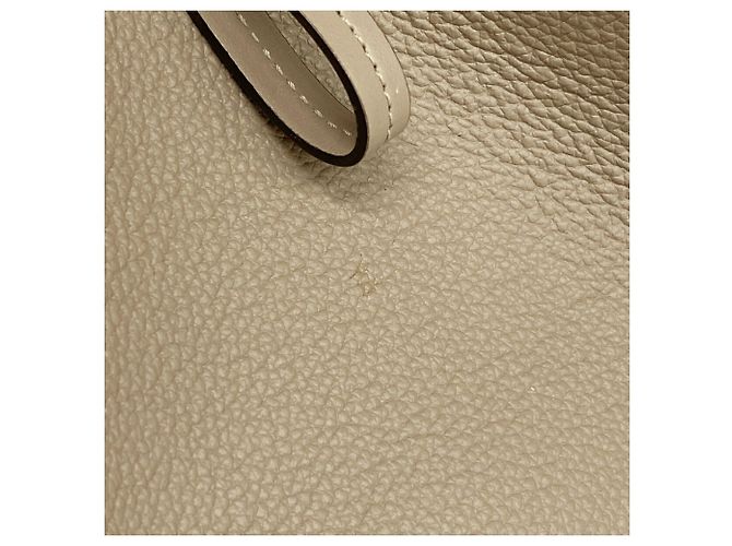 Fendi Origami Schultertasche aus Leder in Grayish Grau - Ansicht 8