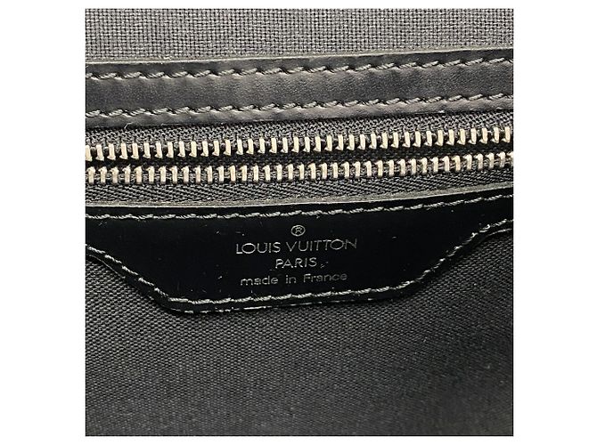 Borsa a tracolla Louis Vuitton Taiga Yaranga Grigio - vista 5