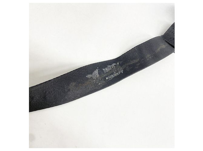 Borsa a tracolla Louis Vuitton Taiga Yaranga Grigio - vista 6