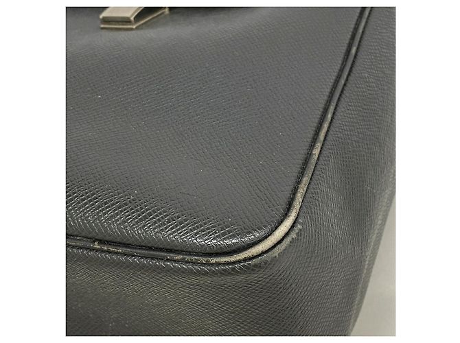 Borsa a tracolla Louis Vuitton Taiga Yaranga Grigio - vista 7