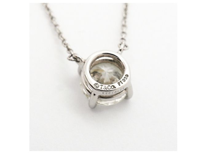Autre Marque Tiffany & Co. Solitär-Halskette aus Platin mit Diamant - Ansicht 6