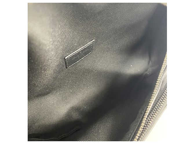 Borsello da cintura Louis Vuitton Monogram Shadow Rush Nero - vista 4