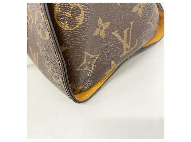 Sac à main cabas Louis Vuitton Monogram Tuileries Marron - vue 12